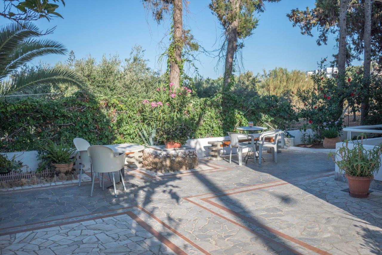 Stefanie Studios Agia Marina Exterior foto